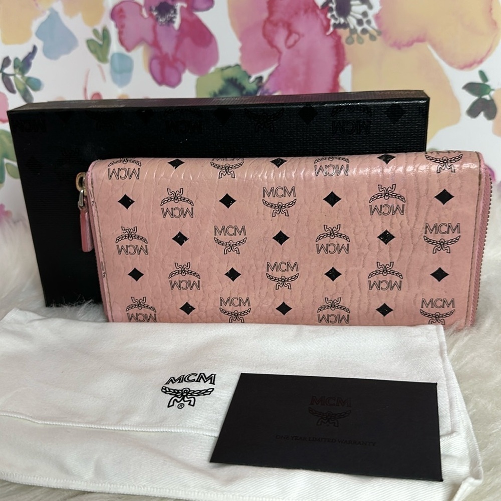 💯Authentic MCM Pink Logo Zip Wallet